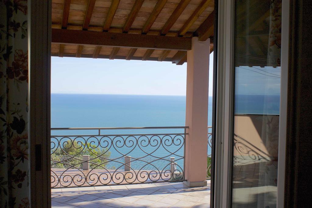 B&B Le Palme Ameglia Dış mekan fotoğraf